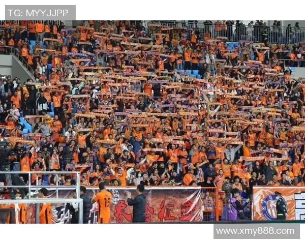 球星挂件随足球旋转展现激情运动之美点亮球迷热爱瞬间 球星挂件随足球旋转展现激情运动之美点亮球迷热爱瞬间